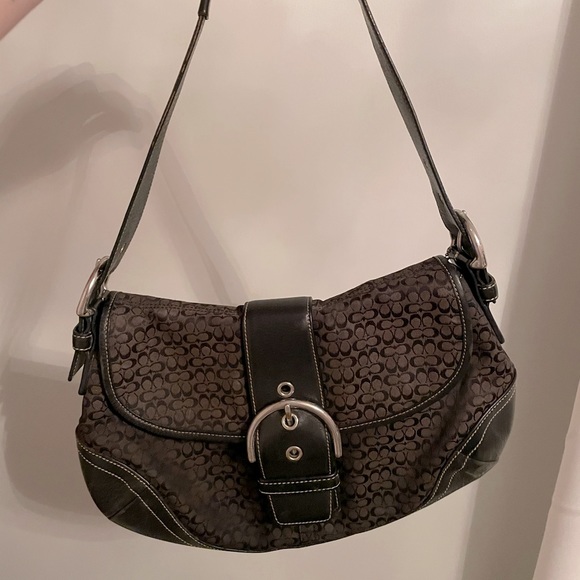 Coach Handbags - VINTAGE COACH ARM BAG